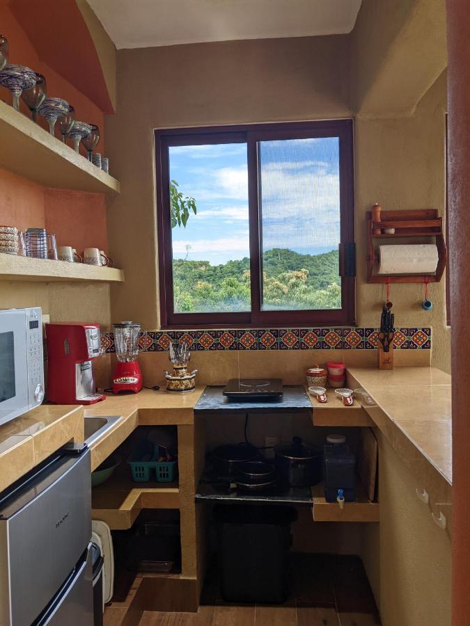 Casa Arcoiris Zihuatanejo B&B Экстерьер фото