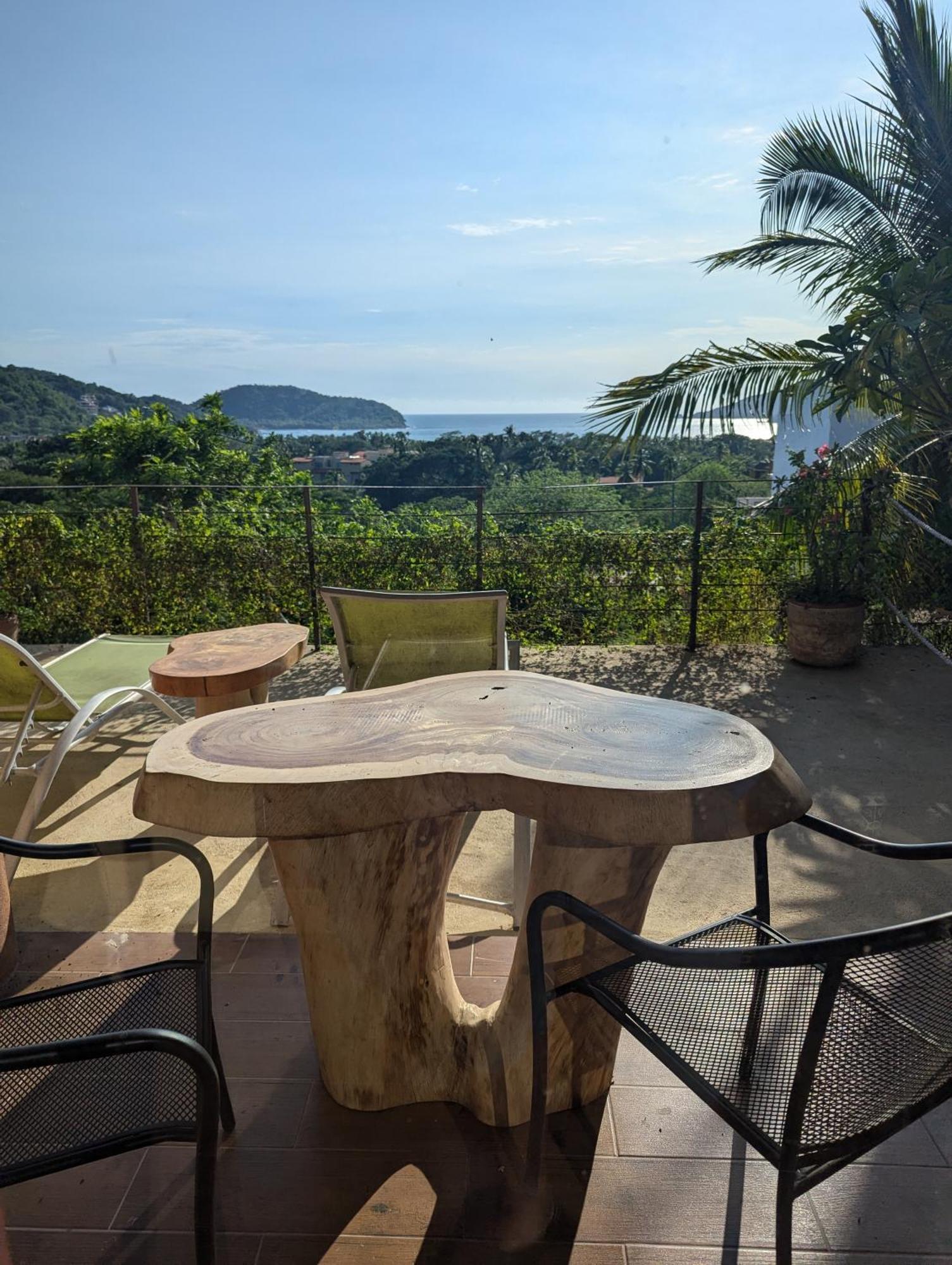 Casa Arcoiris Zihuatanejo B&B Экстерьер фото