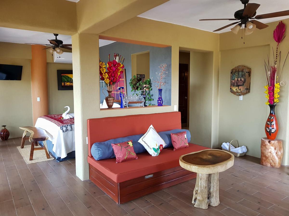 Casa Arcoiris Zihuatanejo B&B Экстерьер фото